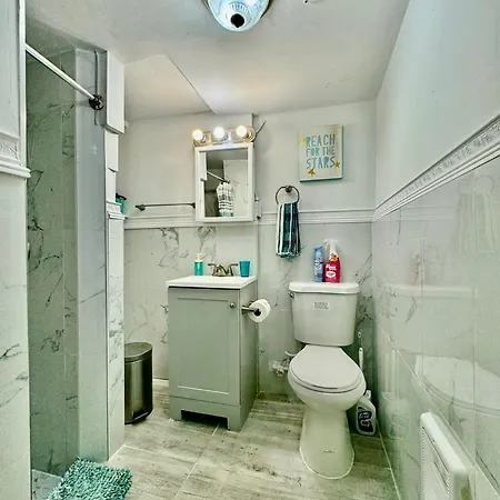 Tiny Private Room On The 1St Floor With Shared Bathroom Near Seatac Airport And Downtown Seattle Extérieur photo